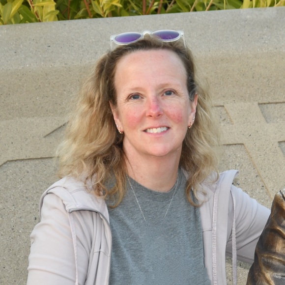 Meet your Posher, Rachel - Picture 1 of 1